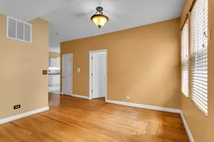 4441 W Ainslie St, Chicago, IL 60630 - Photo 16