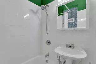 4441 W Ainslie St, Chicago, IL 60630 - Photo 10