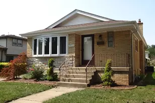 5616 W 100th St, Oak Lawn, IL 60453 - Photo 2