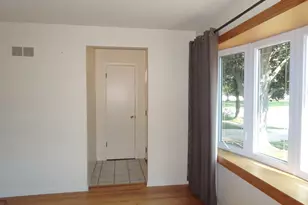5616 W 100th St, Oak Lawn, IL 60453 - Photo 6