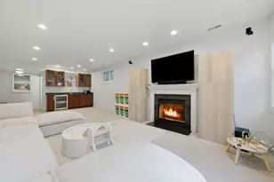 1109 W Cornelia Ave, Chicago, IL 60657 - Photo 24