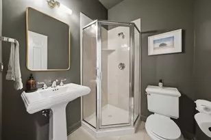 1109 W Cornelia Ave, Chicago, IL 60657 - Photo 20