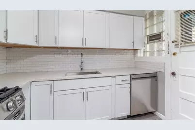 4004 N Avers Avenue #3N, Chicago, IL 60618 - Photo 6