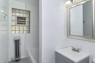4004 N Avers Ave, Chicago, IL 60618 - Photo 10