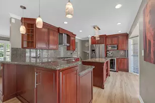 210 W Pickwick Rd, Arlington Heights, IL 60005 - Photo 4
