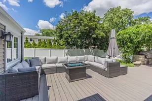 210 W Pickwick Rd, Arlington Heights, IL 60005 - Photo 24