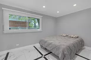210 W Pickwick Rd, Arlington Heights, IL 60005 - Photo 20