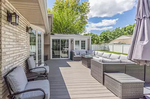 210 W Pickwick Rd, Arlington Heights, IL 60005 - Photo 26