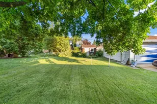 11043 Boeger Ct, Westchester, IL 60154 - Photo 38