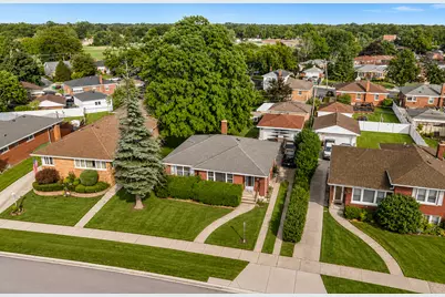 11043 Boeger Court, Westchester, IL 60154 - Photo 4