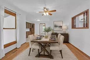 1526 Sycamore Ln, Aurora, IL 60504 - Photo 8