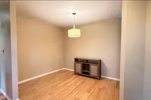 [Address not provided], Vernon Hills, IL 60061 - Photo 6