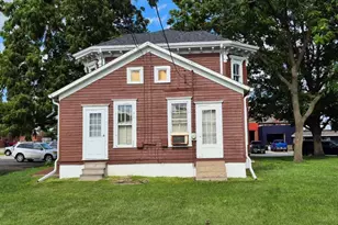 117 S Chestnut St, Kewanee, IL 61443 - Photo 10