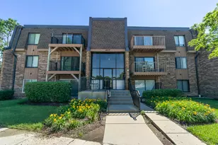 617 Limerick Ln, Schaumburg, IL 60193 - Photo 1