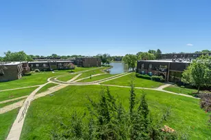 617 Limerick Ln, Schaumburg, IL 60193 - Photo 14