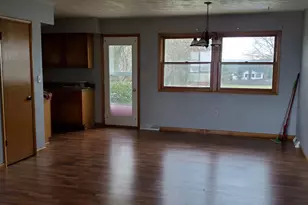 728 N 2853rd Rd, Utica, IL 61373 - Photo 2