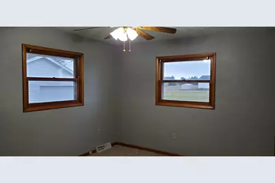 728 N 2853rd Road #1, Utica, IL 61373 - Photo 6