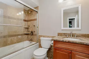 1317 N Oakwood Dr, McHenry, IL 60050 - Photo 8
