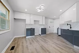 1942 Beacon Ct, Chicago Heights, IL 60411 - Photo 6