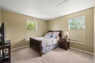 1 Parkside Ct, Algonquin, IL 60102 - Photo 18