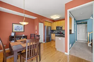 1 Parkside Ct, Algonquin, IL 60102 - Photo 8