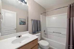 1 Parkside Ct, Algonquin, IL 60102 - Photo 20