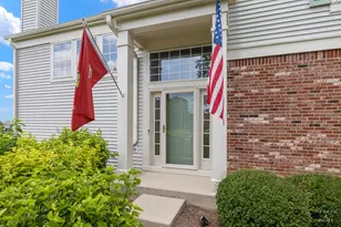1 Parkside Ct, Algonquin, IL 60102 - Photo 2