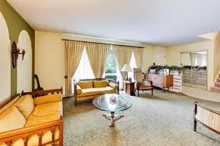 607 S George St, Mount Prospect, IL 60056 - Photo 4