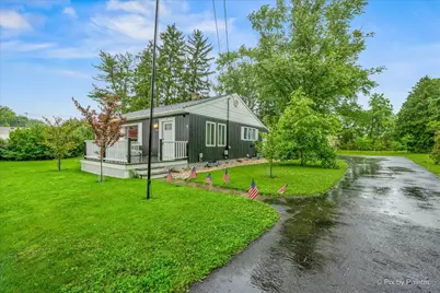809 E Wilson Street, Batavia, IL 60510 - Photo 2
