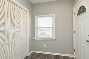 4819 W Cornelia Ave, Chicago, IL 60641 - Photo 2
