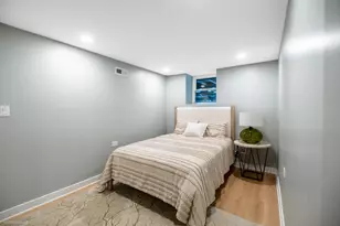 1952 N Bissell St, Chicago, IL 60614 - Photo 38