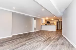 4821 W Cornelia Ave, Chicago, IL 60641 - Photo 2