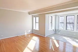 6141 S Woodlawn Ave, Chicago, IL 60637 - Photo 2