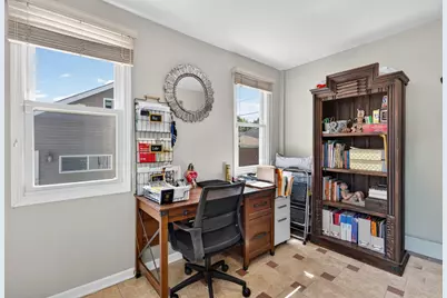 6365 N Mobile Avenue, Chicago, IL 60646 - Photo 8