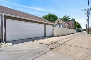 6365 N Mobile Ave, Chicago, IL 60646 - Photo 22