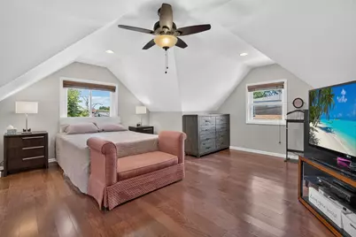 6365 N Mobile Avenue, Chicago, IL 60646 - Photo 10