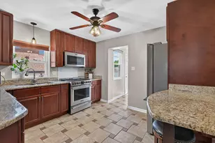 6365 N Mobile Ave, Chicago, IL 60646 - Photo 6