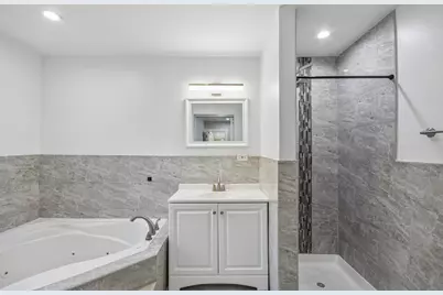 8641 S Constance Avenue, Chicago, IL 60617 - Photo 14