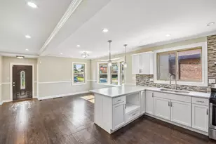 8641 S Constance Ave, Chicago, IL 60617 - Photo 6
