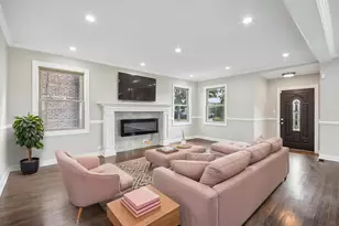 8641 S Constance Ave, Chicago, IL 60617 - Photo 4