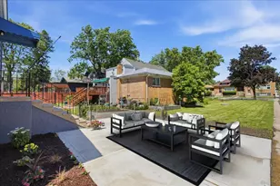 1105 Dunlop Ave, Forest Park, IL 60130 - Photo 2
