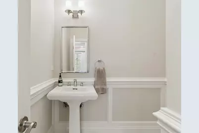 824 N Ridge Avenue, Arlington Heights, IL 60004 - Photo 16