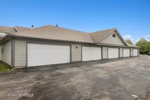50 Sterling Cir, Wheaton, IL 60189 - Photo 2