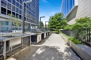 330 W Diversey Pkwy, Chicago, IL 60657 - Photo 14