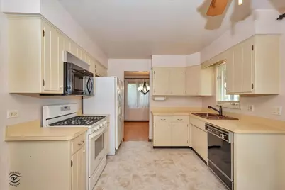 16816 Greenwood Avenue, South Holland, IL 60473 - Photo 10
