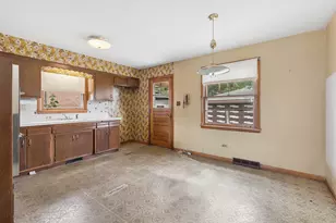 4425 W Jean St, Alsip, IL 60803 - Photo 4