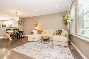 947 W 36th St, Chicago, IL 60609 - Photo 12
