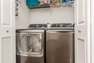 947 W 36th St, Chicago, IL 60609 - Photo 18