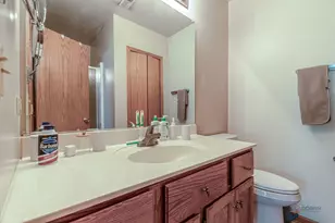 24 Garden Crescent Ct, Elgin, IL 60123 - Photo 20