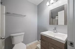 611 Hapsfield Ln, Buffalo Grove, IL 60089 - Photo 14